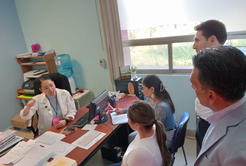 El presidente Municipal de Huejutla, Alfredo San Román, encabezó las gestiones y acompañamiento de los menores que recibieron la atención clínica